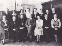   Rīgas 9. krievu pamatskolas pedagogu kolektīvs 20. gadsimta divdesmito gadu beigās